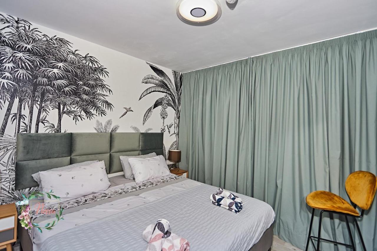Апартаменты Parrot'S House- Yumbo Center Плайя-дель-Инглес Экстерьер фото