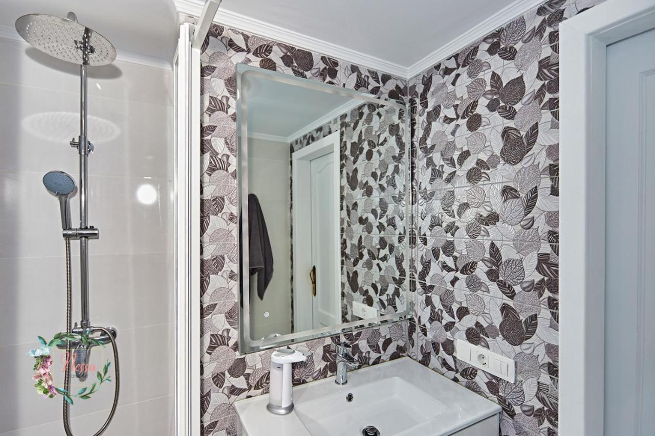 Апартаменты Parrot'S House- Yumbo Center Плайя-дель-Инглес Экстерьер фото